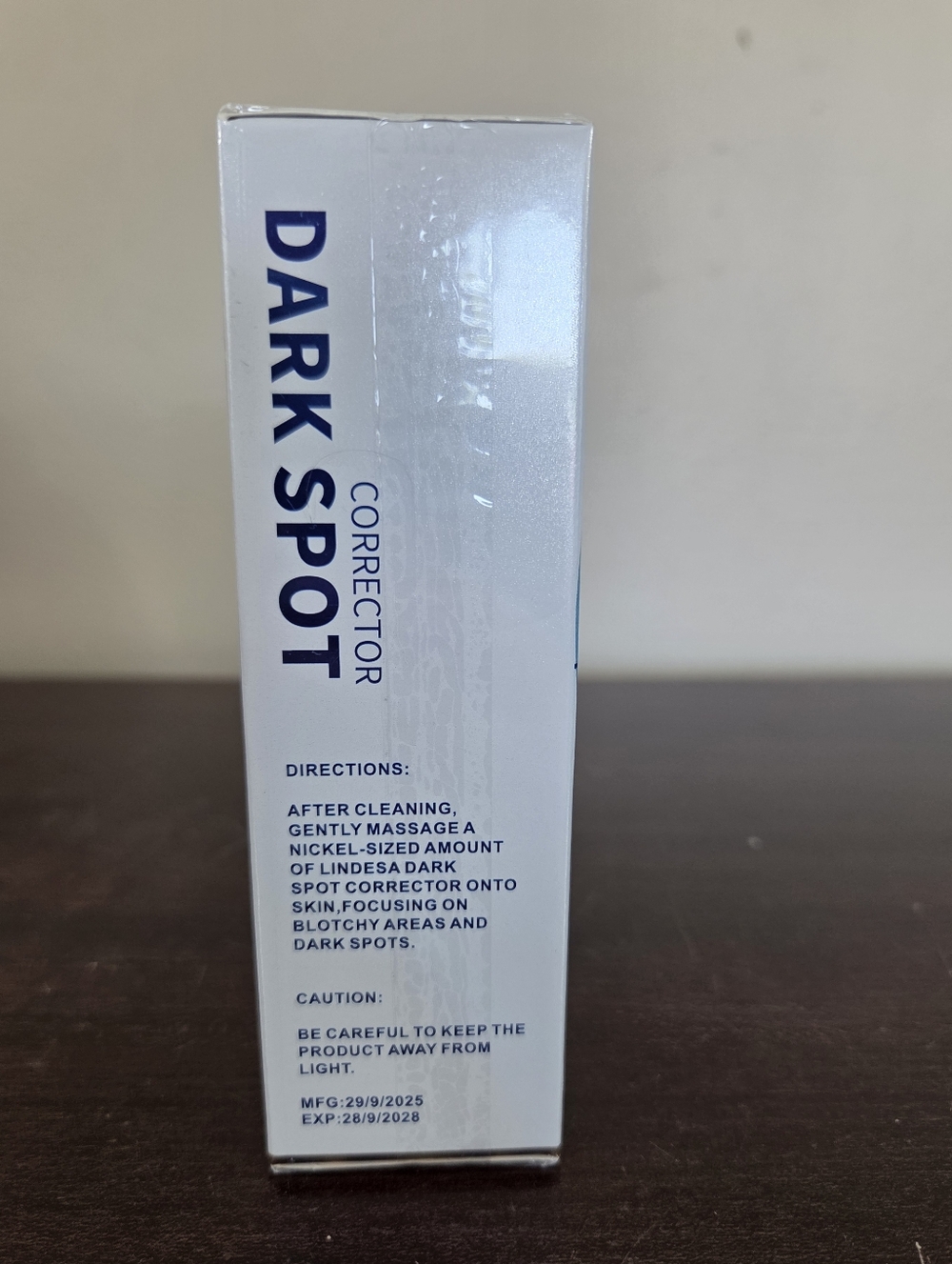 Lindesa Dark Spot Corrector 1 fl oz Hyaluronic Acid Niacinamide Vitamin C NIB - Picture 4 of 6
